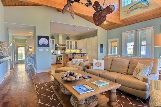 Summer House 181 SE
