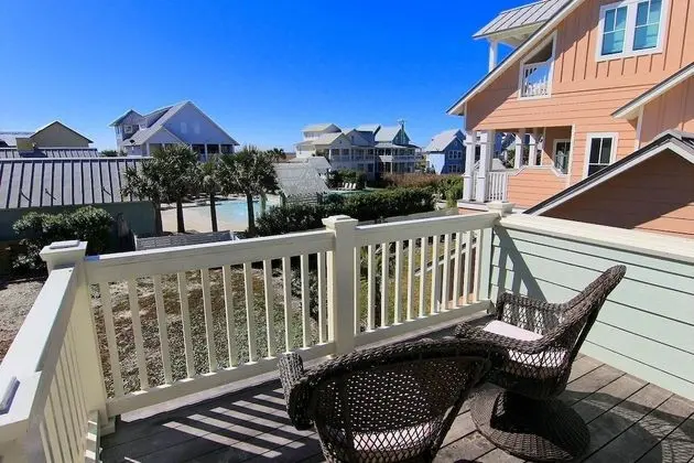 Summer House 181 SE
