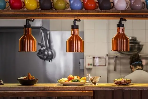Summer House Backpackers, Melbourne - Yerinde Yemek