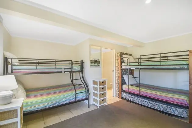 Summer Place - 24 Shearwater Street - Oda