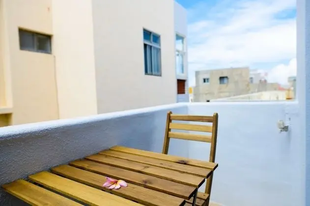 Summer Sea Hostel