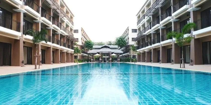 Summer Tree Hotel