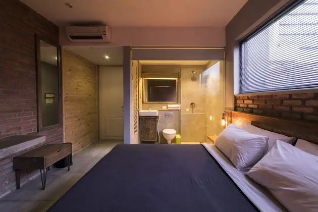 SUMMERBIRD BED AND BRASSERIE