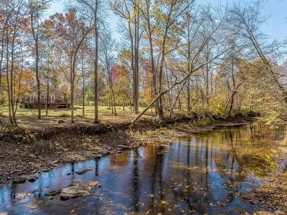 Summerfield Cottage at Sleepy Creek