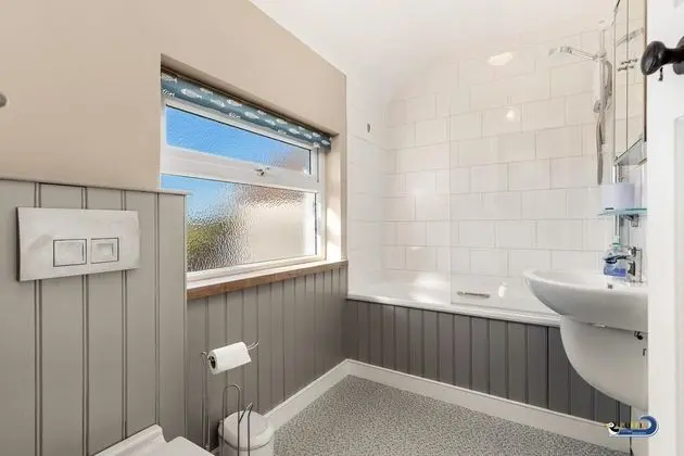 Summerhill Cottage - Log Burner Countryside Views Near Amroth - Banyo Tipleri