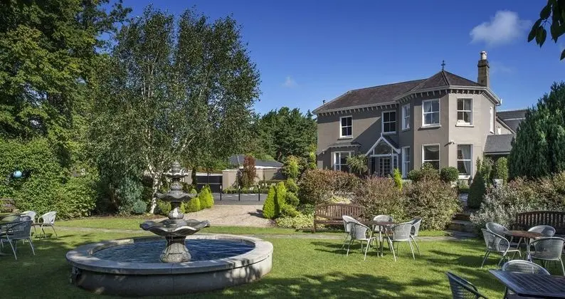 Summerhill House Hotel
