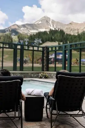 The Summit Hotel at Big Sky Resort - Havuz