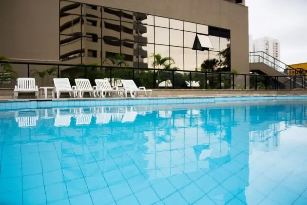 Summit Flat Service São José dos Campos - Havuz