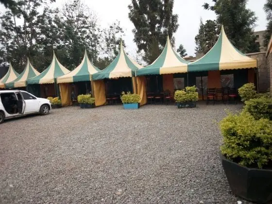 Summit Guest House & Grill