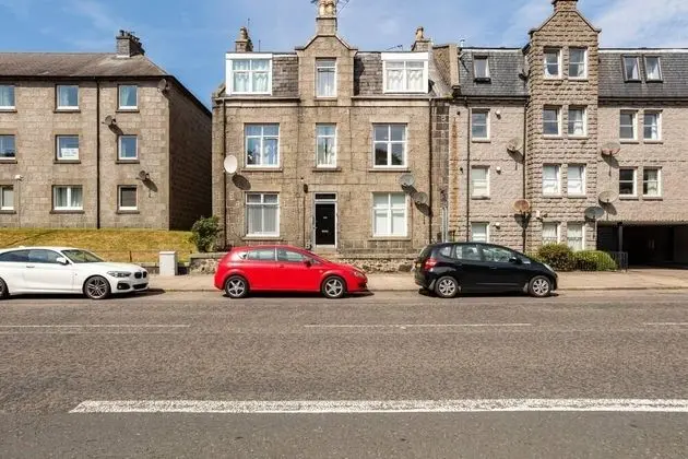 The Summit Holburn - 1-bed Apartment Aberdeen