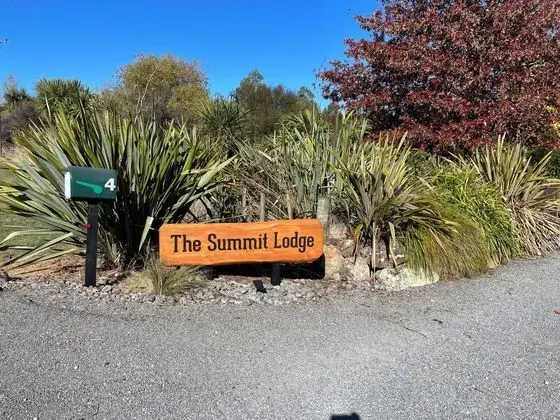 The Summit Lodge - Dış Mekan
