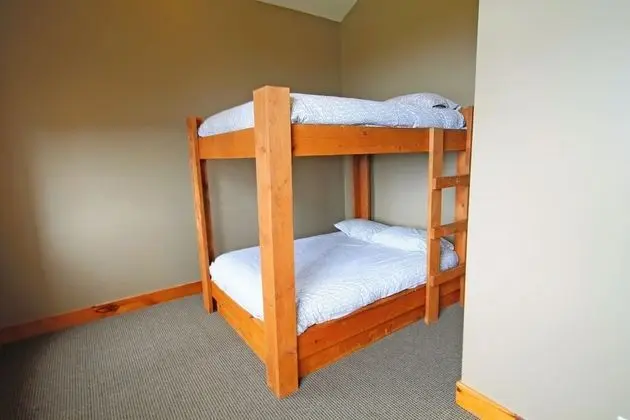 Summit Ridge 3 - Oda