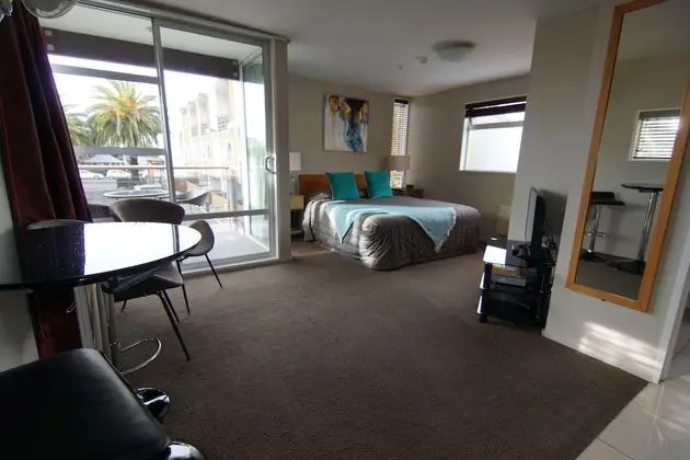 Sumner Bay Motel & Apartments - Oda