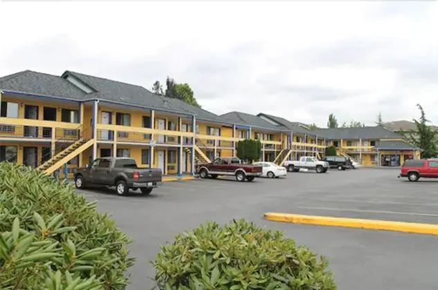 Sumner Motor Inn