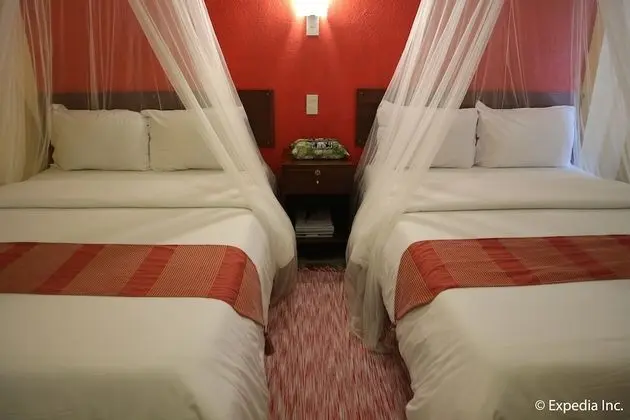 The Sun Villa Beachfront Resort & Spa