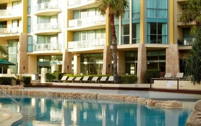 Sun City - Q Stay - Havuz
