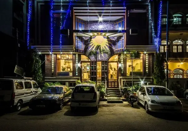 The Sun Court Hotel Yatri
