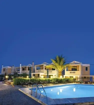 Sun Village Hotel - Havuz