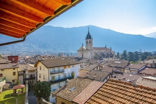 Sun House2 Dogs Allowed