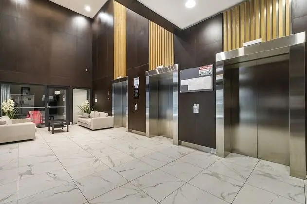 Sun Kissed Apartment - Lobi