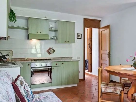 Sun-kissed Farmhouse in Fosciandora With Swimming Pool - Mutfak
