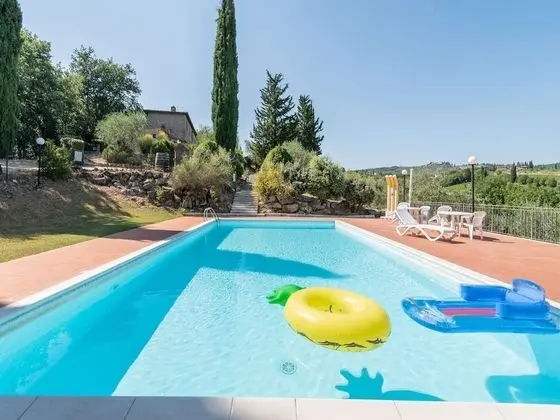 Sun-kissed Holiday Home in Gaiole in Chianti With Garden - Havuz