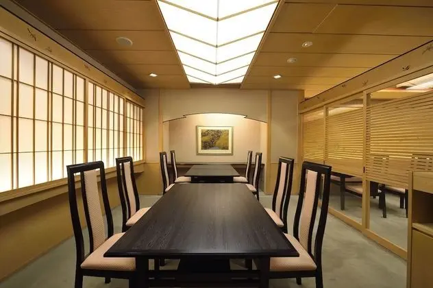 Sun Members Kyoto Saga - Yerinde Yemek