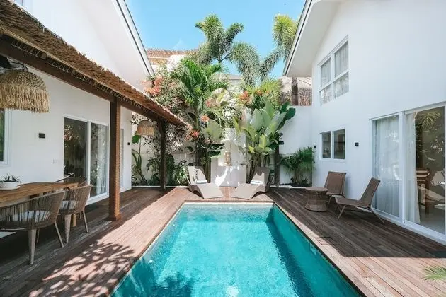 Sun & Moon Villa