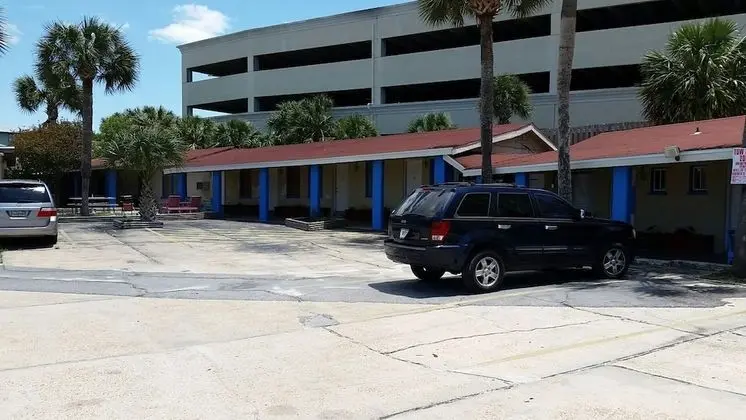 Sun-n-Sands Motel - Dış Mekan