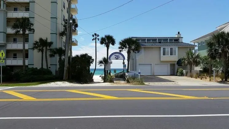 Sun-n-Sands Motel - Plaj