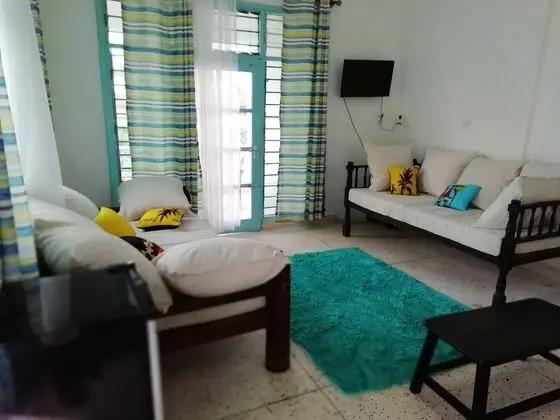 Sun n the Sea House - Öne Çıkan Resim