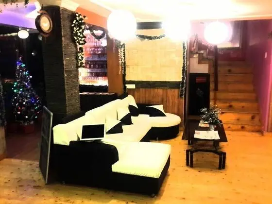 Hotel Sun N Snow Mussoorie - Lobi