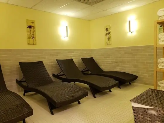 Sun Peaks Lodge - Spa