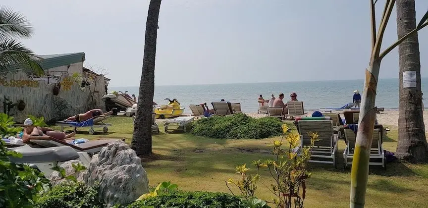 Sun & Sands Beach Hotel - Dış Mekan