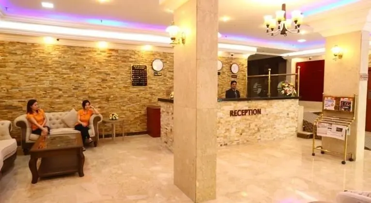 Sun and Sands Plaza Hotel - Lobi