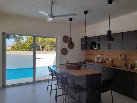 SUN AND SEA House - Öne Çıkan Resim
