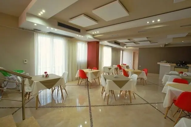 Sun & Sea Luxury Hotel - Yerinde Yemek