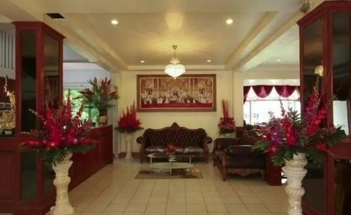 The Sun Resort & Spa - Lobi