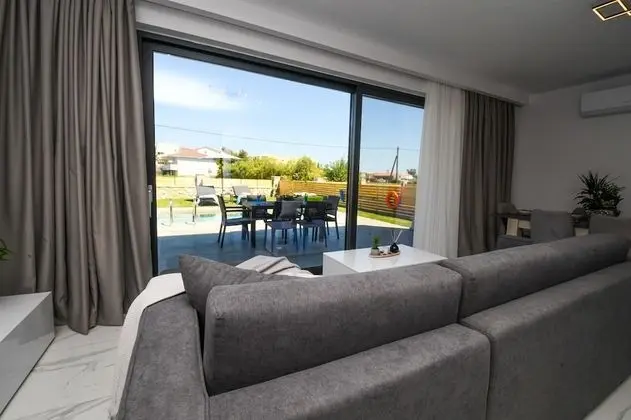 Sun White Villa