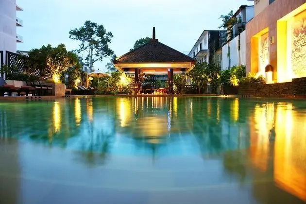 Sunbeam Hotel Pattaya - Havuz