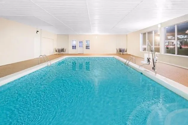 Sunbird ANNEX Resort - Havuz