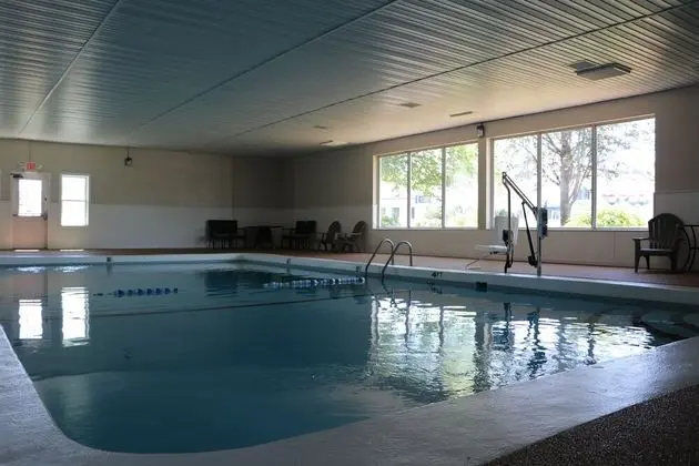 Sunbird Cape Cod Resort - Havuz