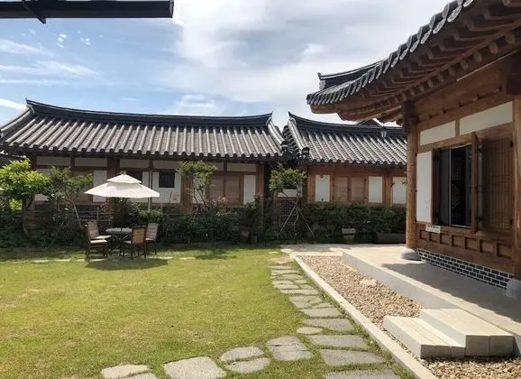 Suncheon Moonlight Love Hanok Pension