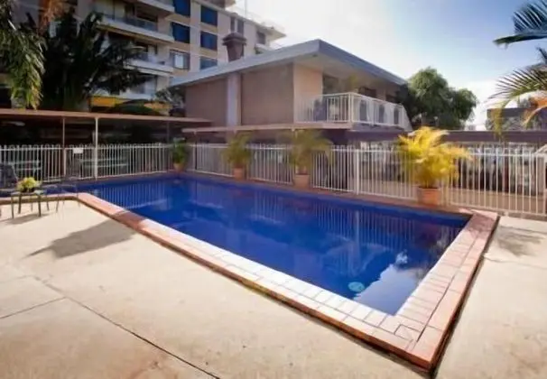 Sundale Motel - Havuz