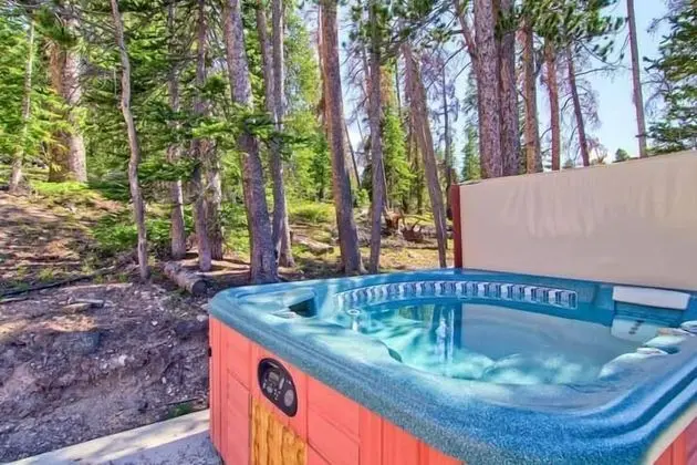 Sundara Place Private Home with Hot Tub - Havuz