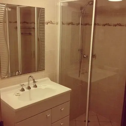 Sundeck Gardens Apartments