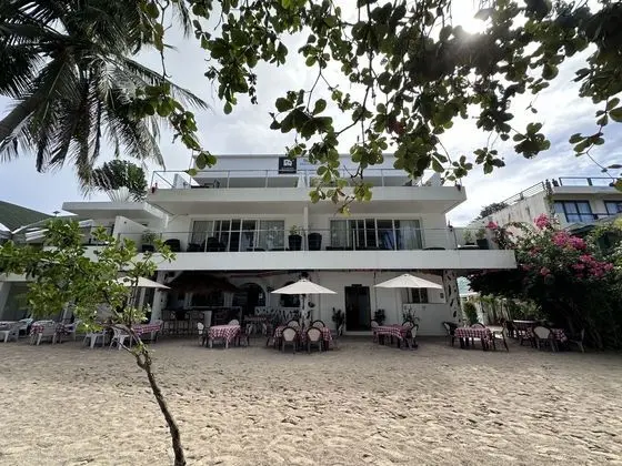 SUNDOWN RESORT AND AUSTRIAN PENSION HOUSE