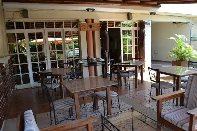Sundown Guest House Maputo - Yerinde Yemek