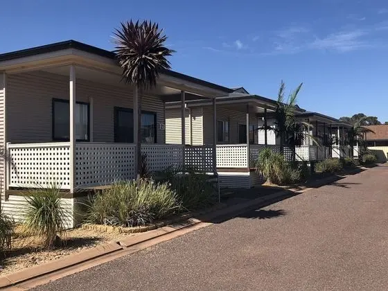 Sundowner Cabin and Tourist Park - Oda