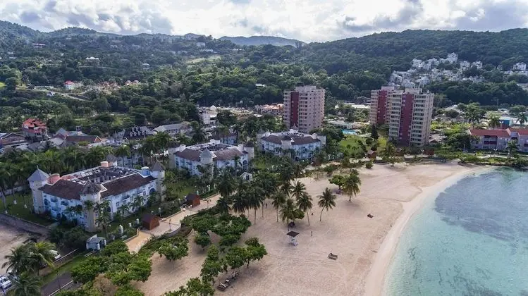 Sundreamer Beach Studio at Turtle Towers